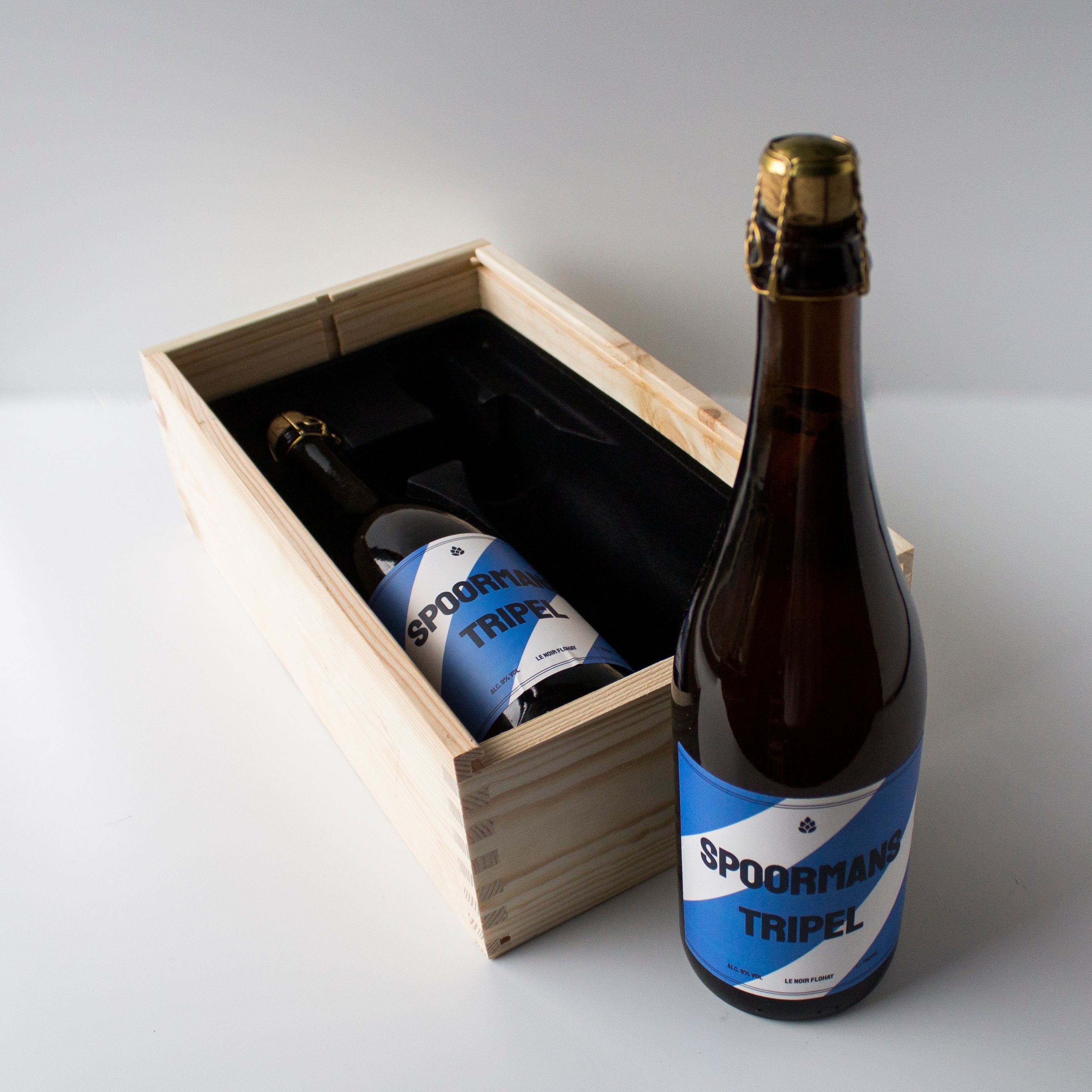 Coffret en bois avec 2 bières personnalisées : Double Enjoyment 