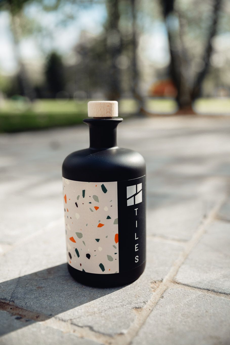 Tiles Gin