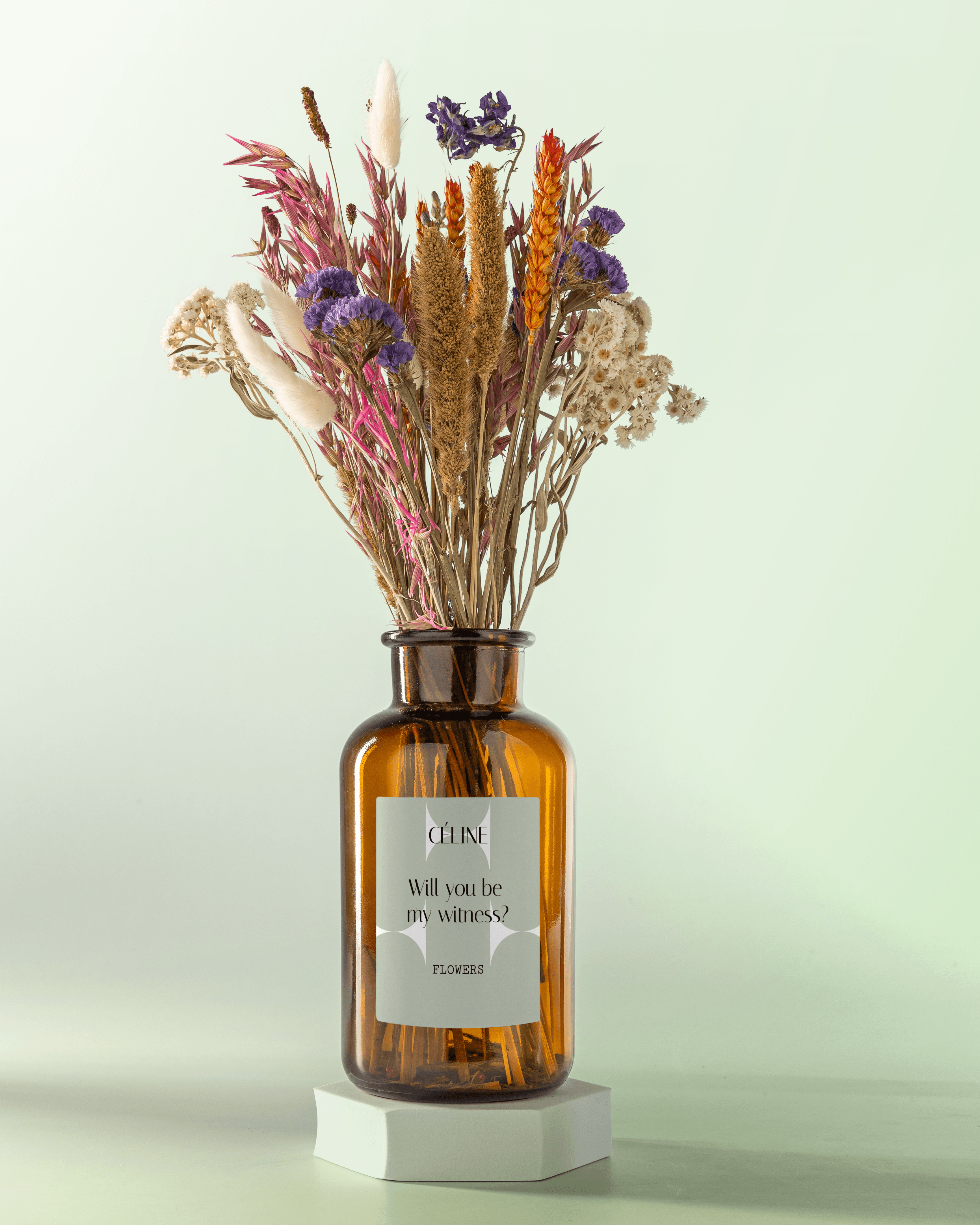 gepersonaliseerde bloemenvaas als cadeau om je getuige te vragen