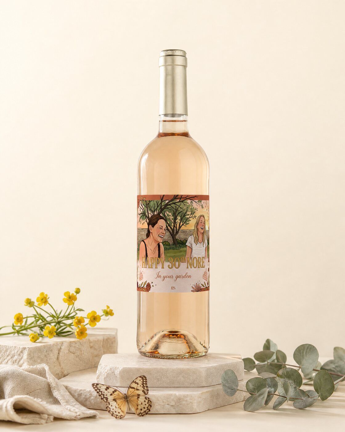 Personalised rosé with your own photo of you and your sister
