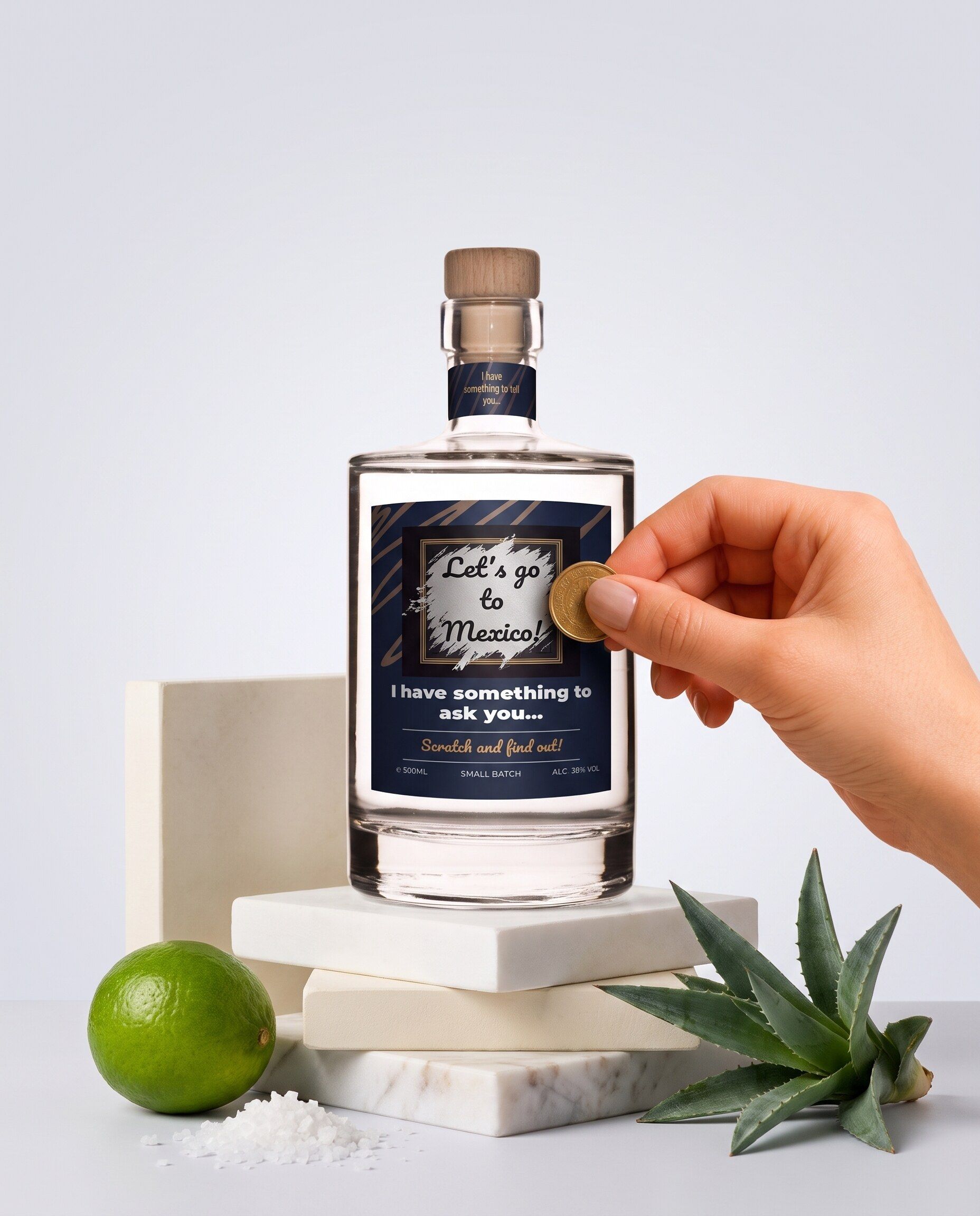 Gepersonaliseerde tequila met kraslaag om een reis aan te kondigen