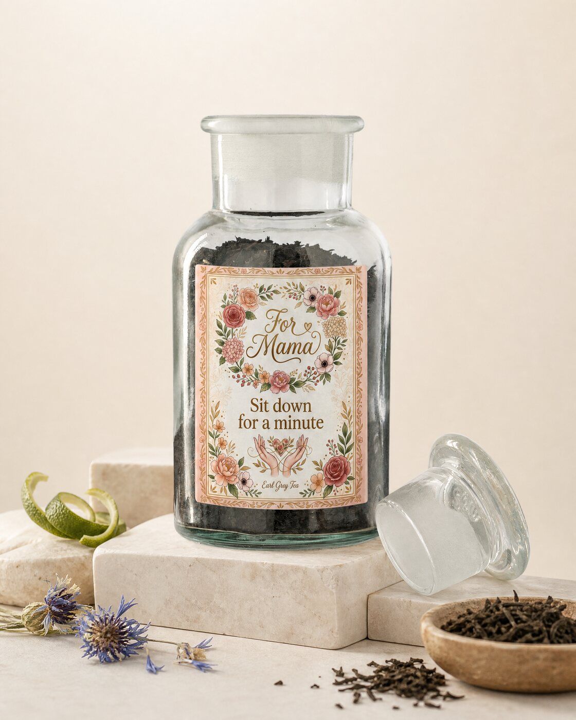 Personalised tea jar with a For Mama label as a Mother's Day gift