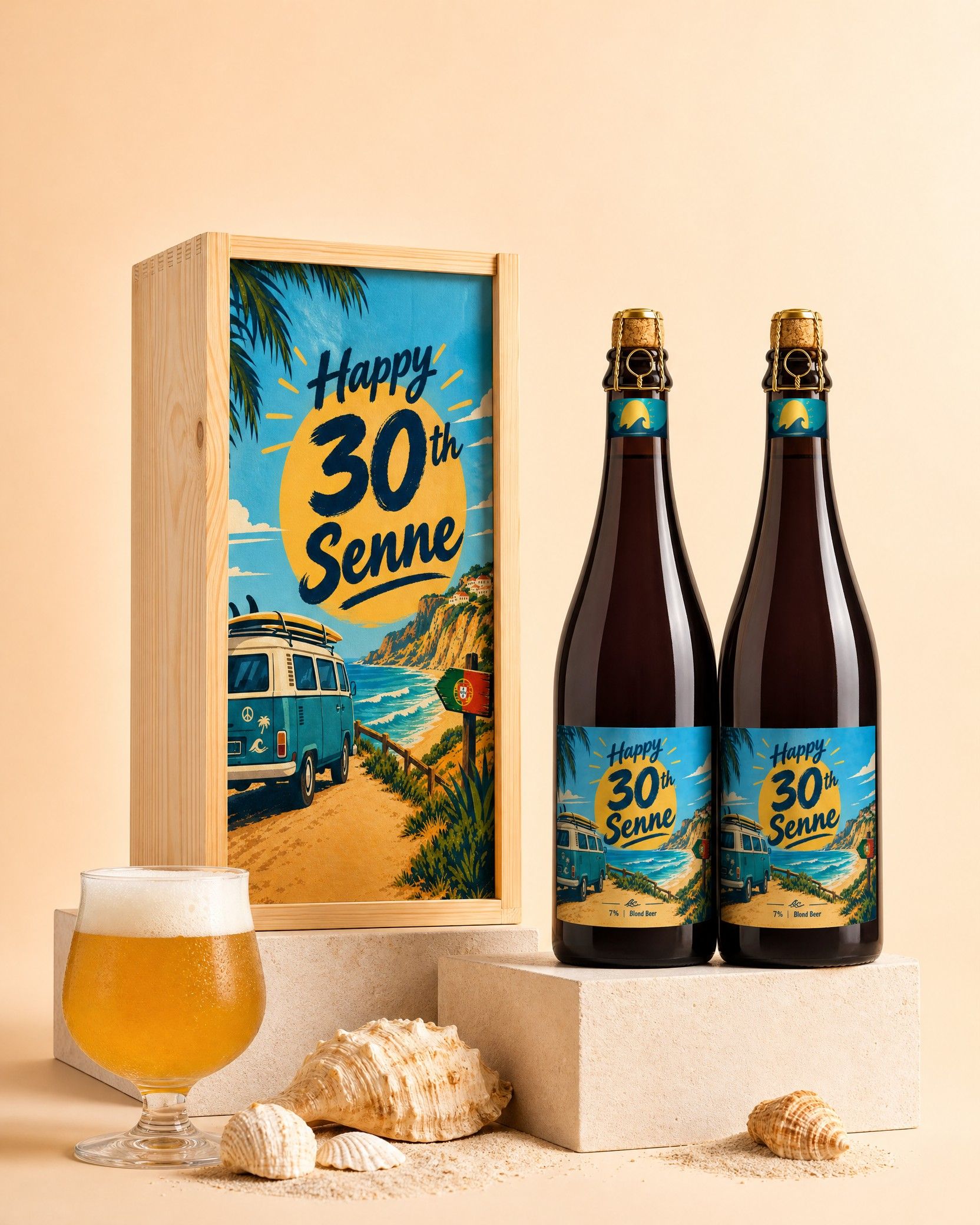 Houten kist voor twee flessen bier met bedrukt deksel Happy 30th Senne, met schelpen