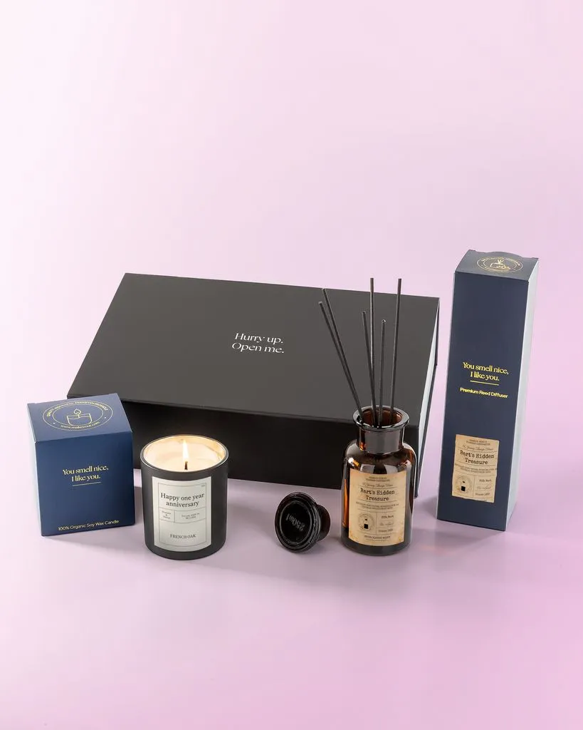 Gift Box Candle _ Reed Diffuser Closed.jpeg