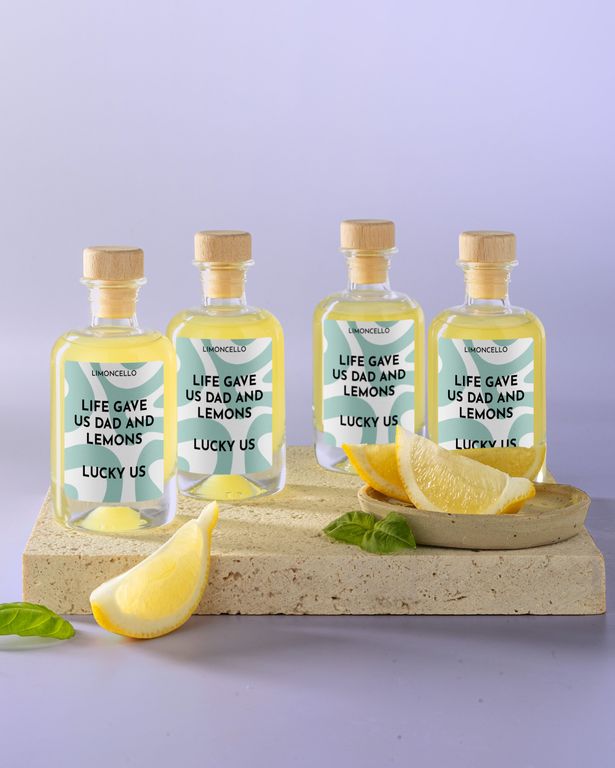 Gepersonaliseerd Mini Flesje Limoncello als Vaderdag Cadeau