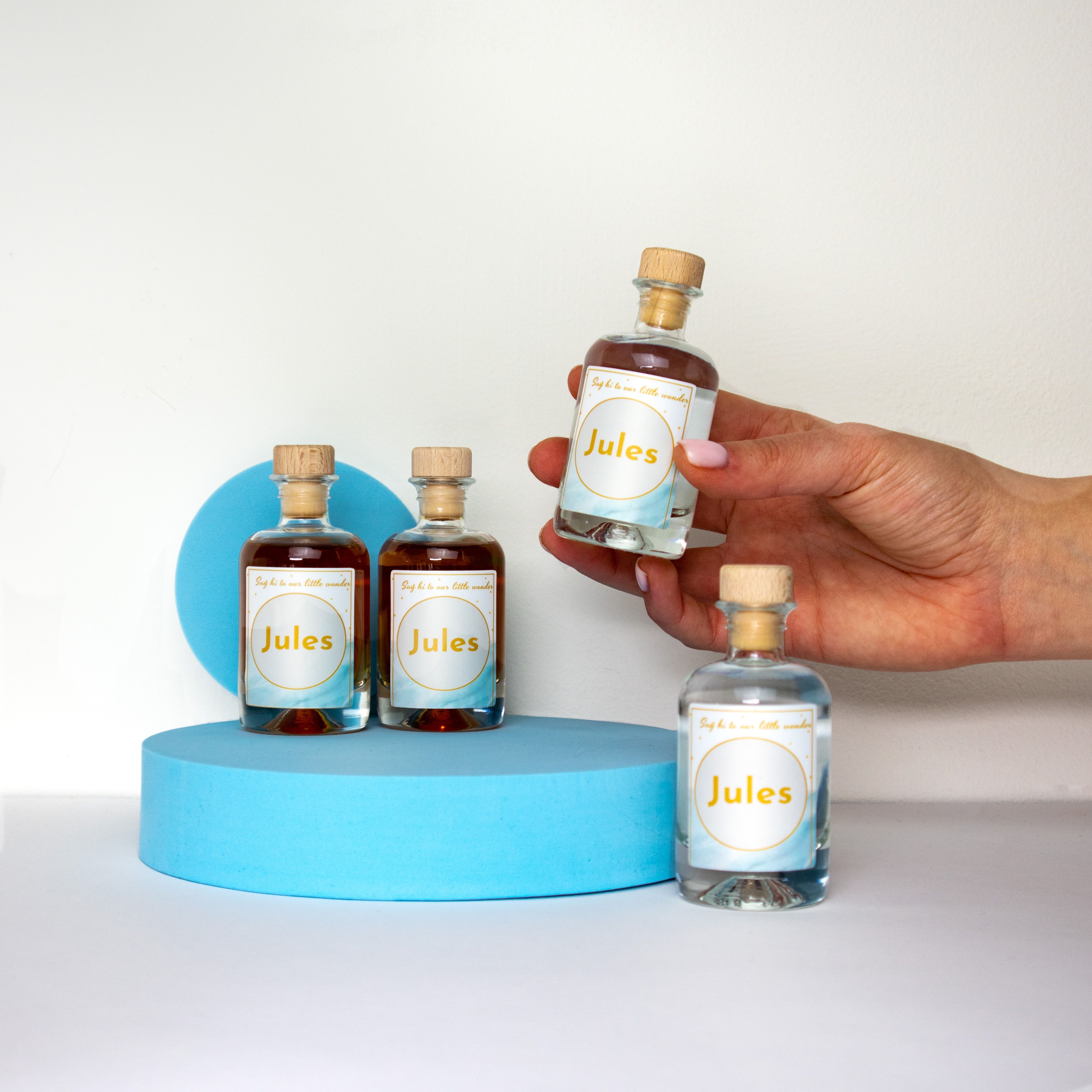 mini bottles whiskey & gin boy