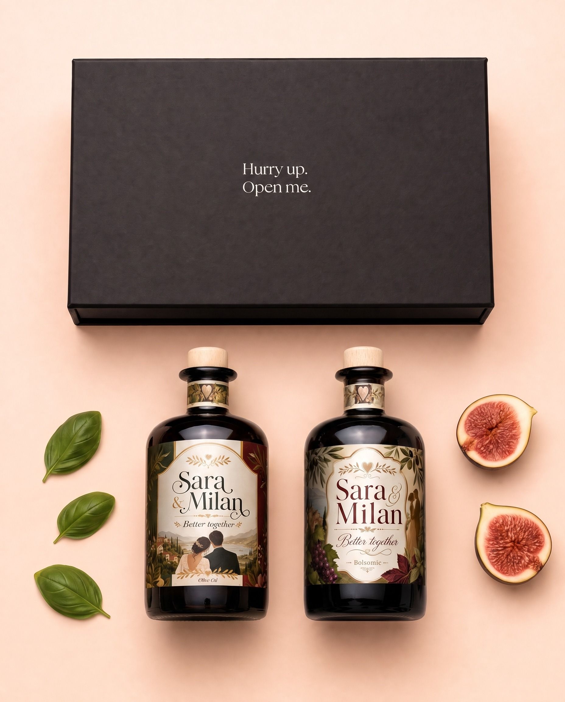 Gepersonaliseerd olijfolie- en balsamicopakket als huwelijkscadeau, van bovenaf gefotografeerd naast de geschenkdoos