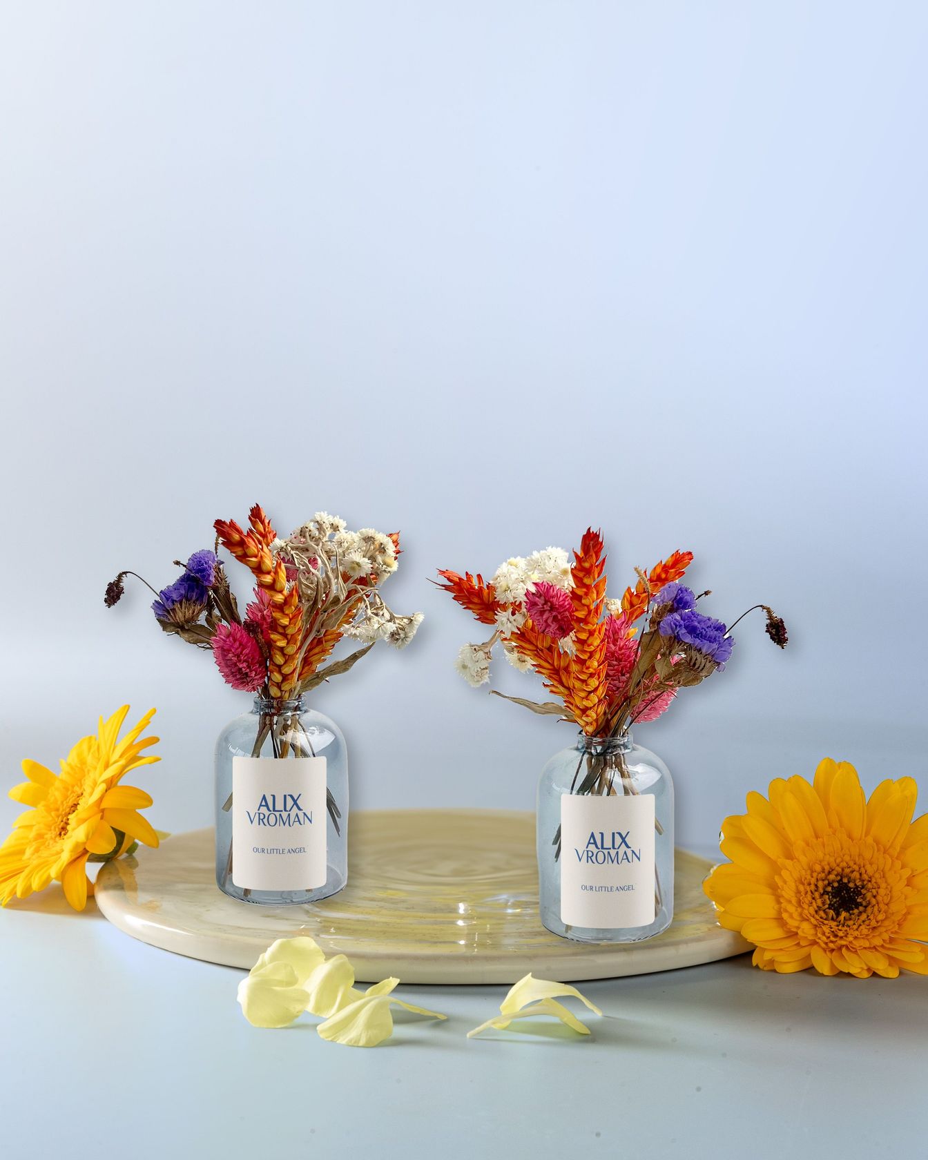 Personalized Mini Vase with Dried Flowers – Unique Gift for Birth or  Communion - Main Image